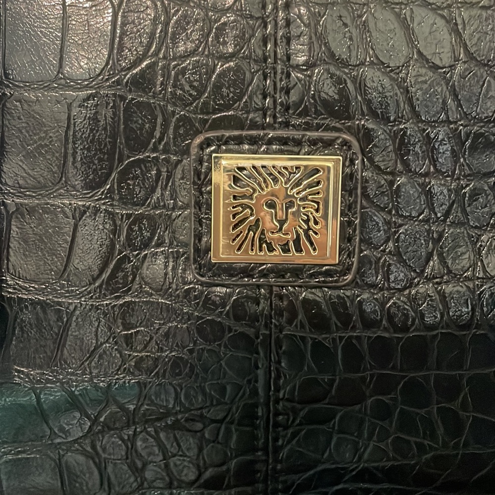 Anne Klein black leather Leo special style hand bag - Picture 2 of 5